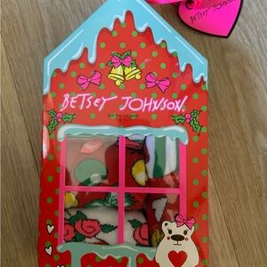 Betsey Johnson Ladies 6 Pack Festive Low Cut Holiday Socks Set